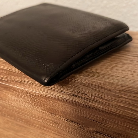 Louis Vuitton billfold - Picture 4 of 7